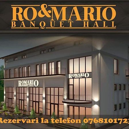 Hotel Ro&Mario Birlad Bagian luar foto