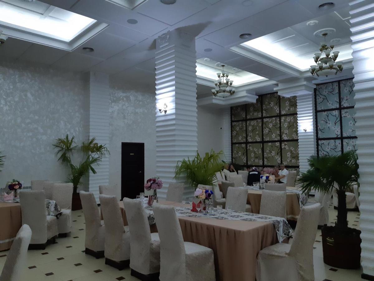 Hotel Ro&Mario Birlad Bagian luar foto